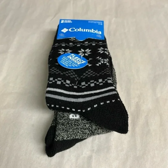 New Columbia Socks Women’s 2 Pair Black & Gray Fleece Socks Activewear Casual - Picture 2 of 12